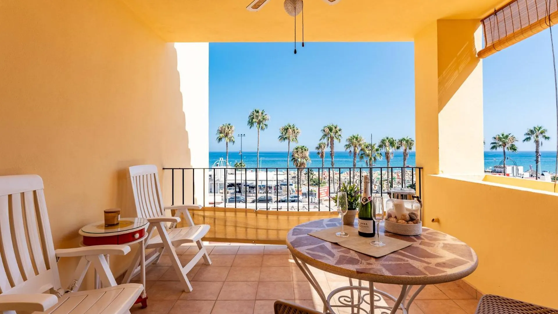Malagasuite Las Palmeras Torremolinos Apartment